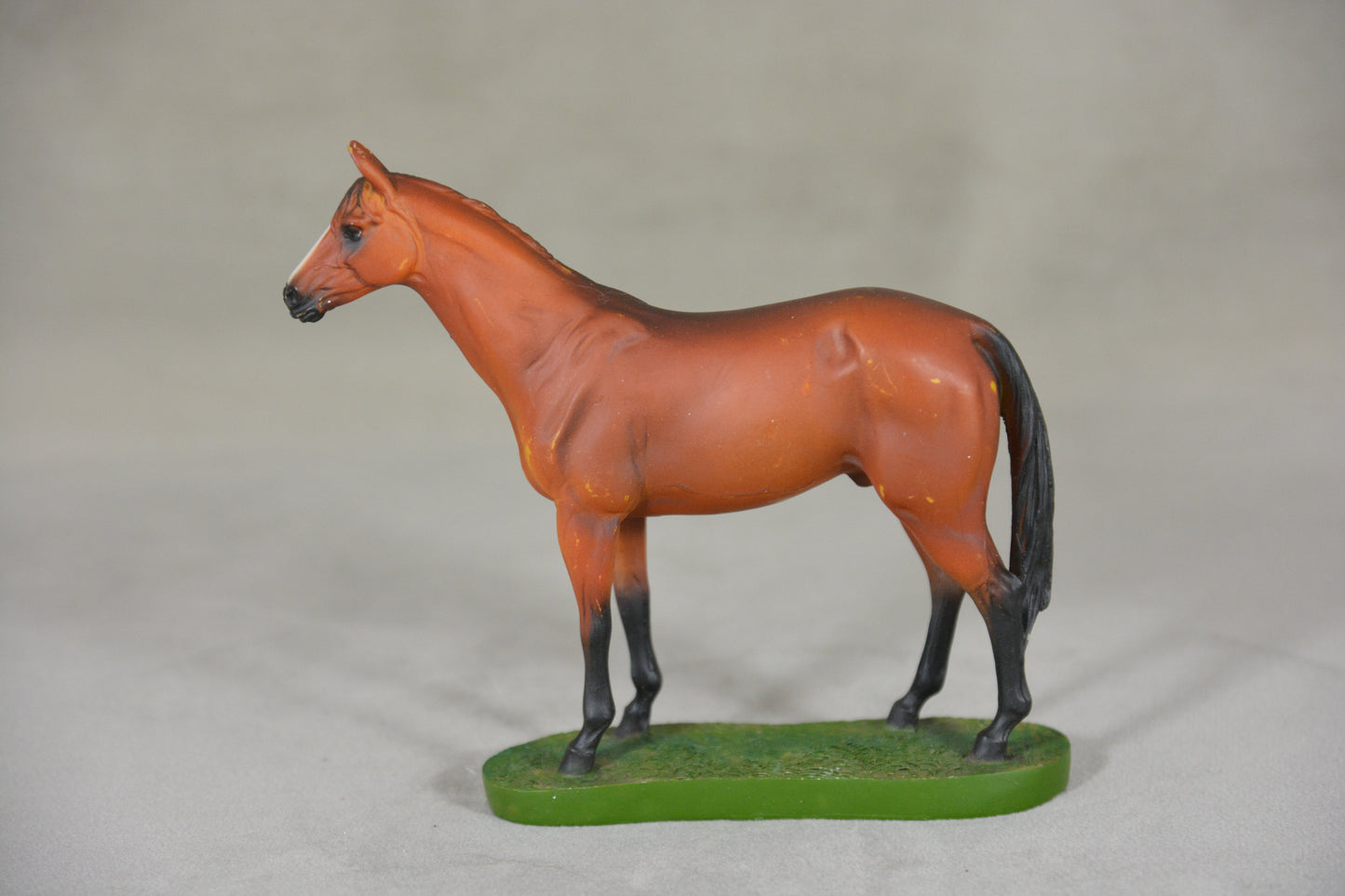 Resin Thoroughbred