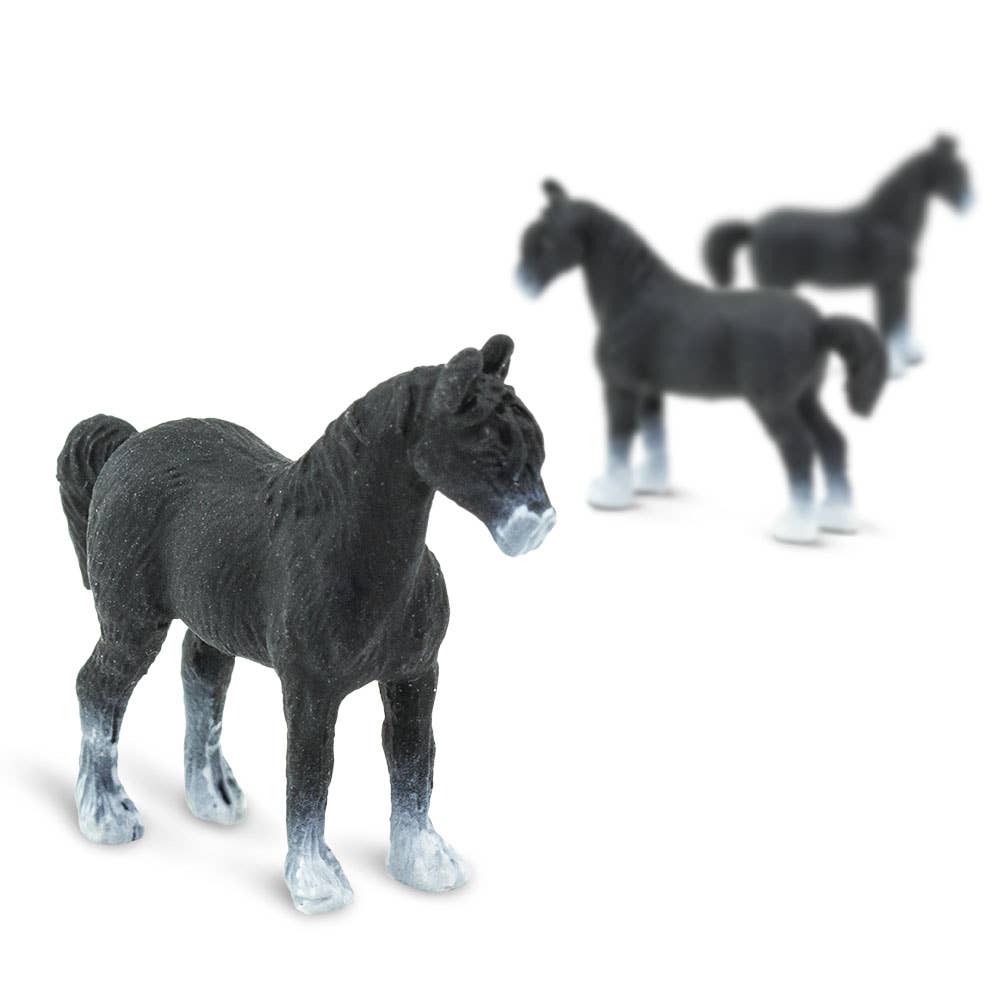 Good Luck Minis - Horse