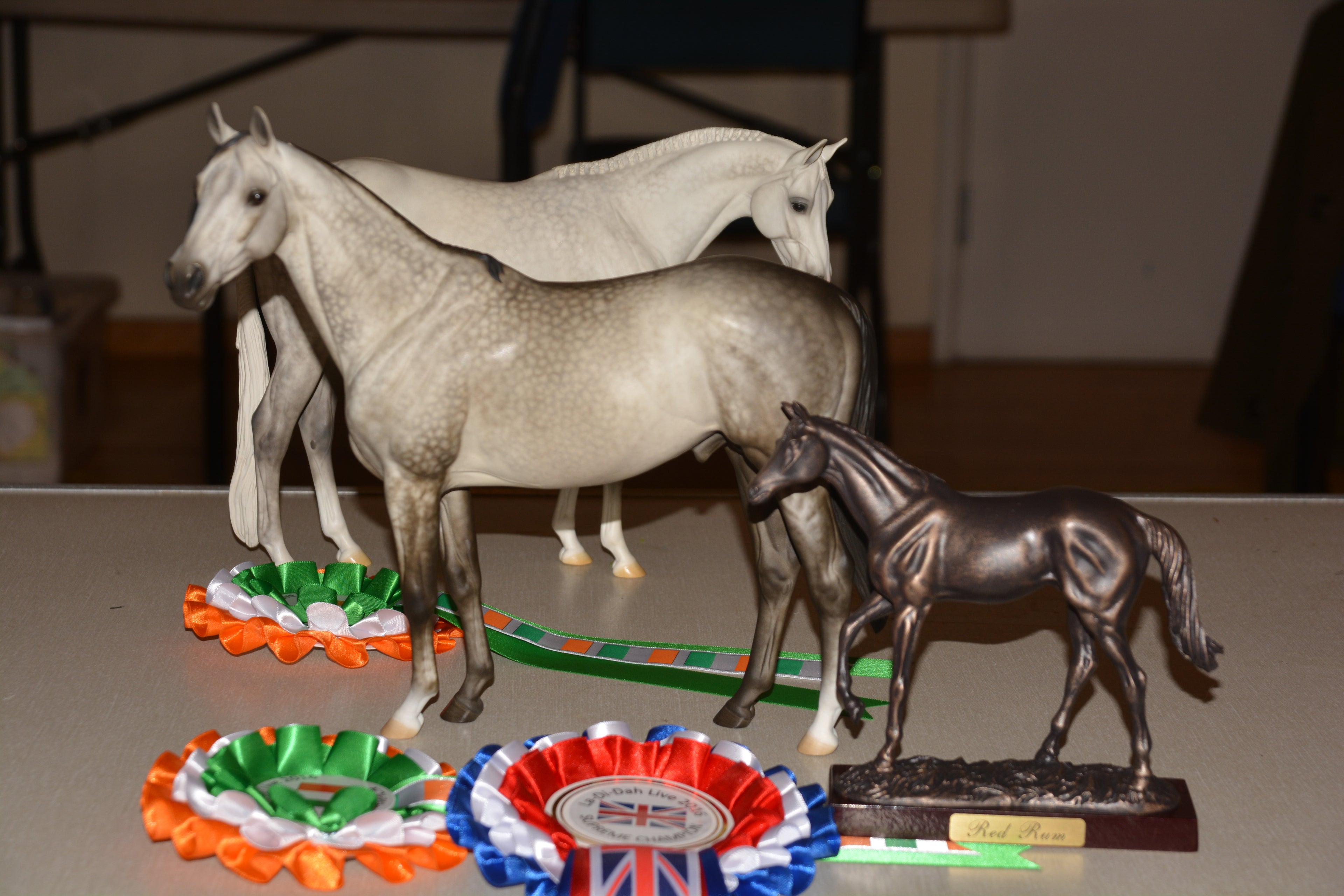Artist Resin Thoroughbred - Supreme Champion Lah Di Dah Live 2016