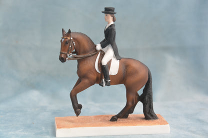 Canter Pirouette - Bay